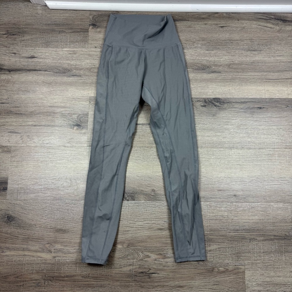 Alphalete High Rise Gray Leggings Women’s XS Athletic Gym Athleisure Workout